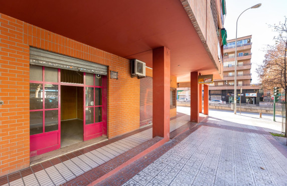 For Sale - Locales - Granada - Calle Nuestra Señora de la Salud