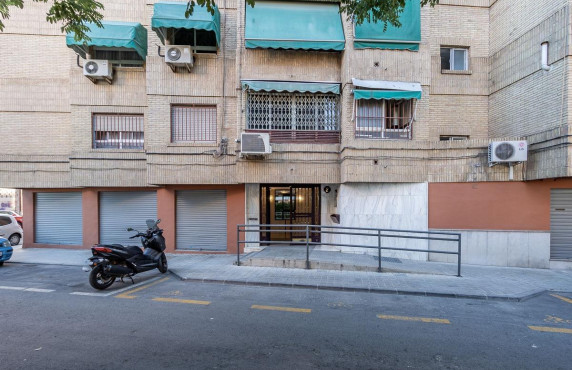 For Sale - Pisos - Granada - Calle Andanada