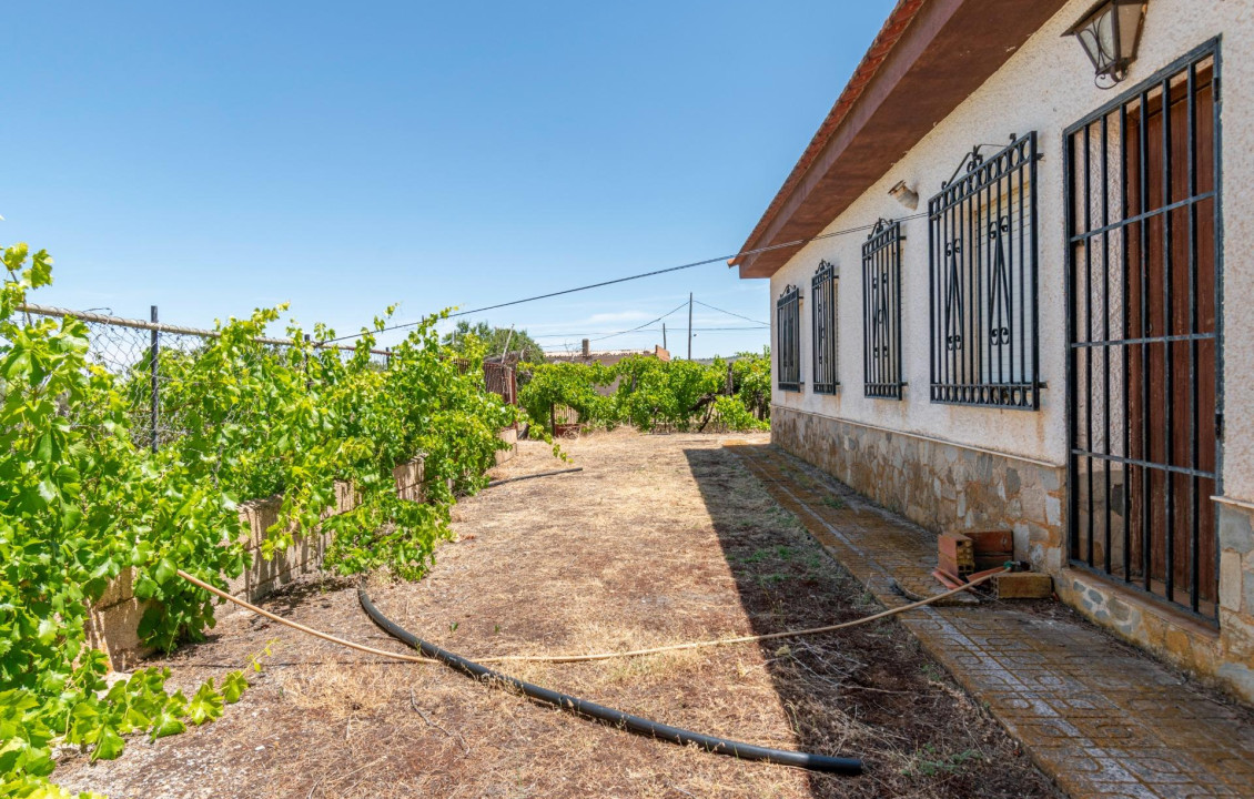 For Sale - Casas o chalets - Baza - C. las Viñas, 60