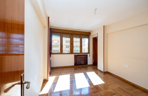 For Sale - Pisos - Granada - Av. de la Constitución, 18