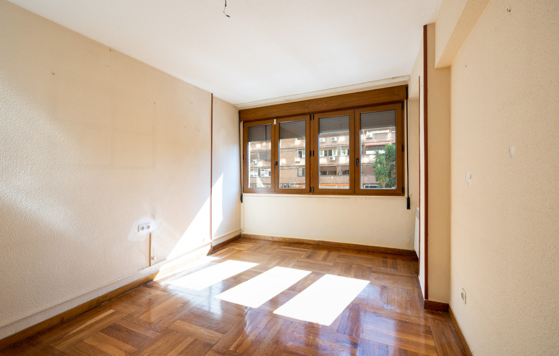 For Sale - Pisos - Granada - Av. de la Constitución, 18