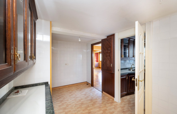 For Sale - Pisos - Granada - Av. de la Constitución, 18