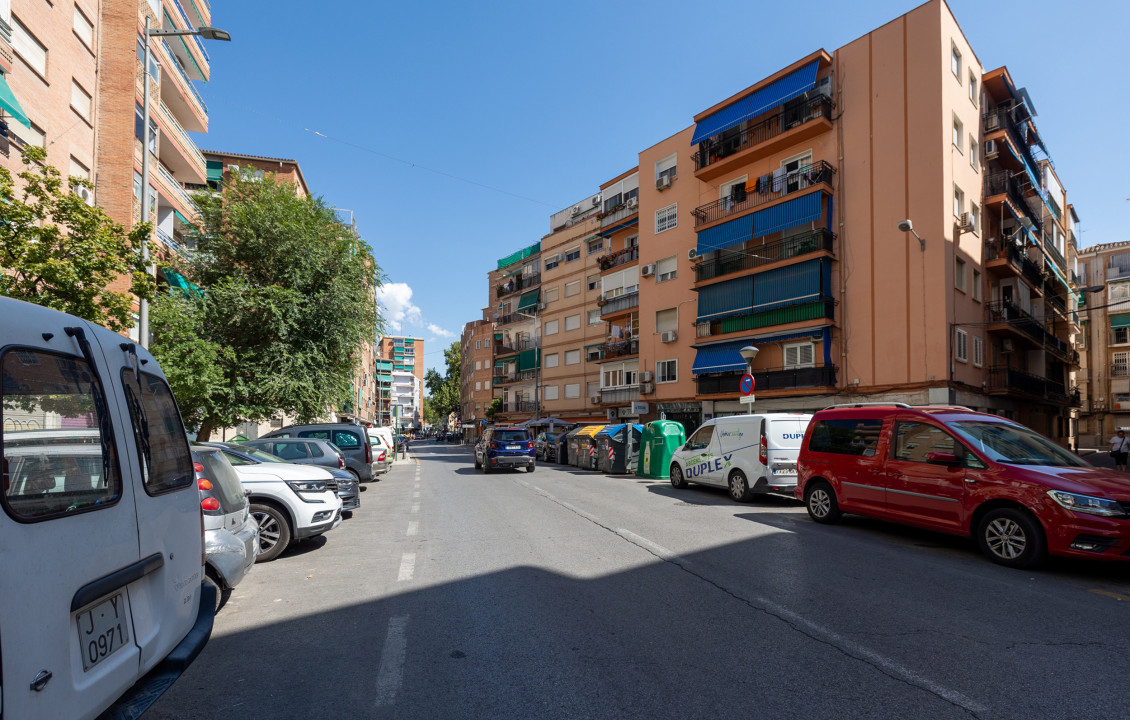 For Sale - Locales - Granada - Av. de Cadiz, 14