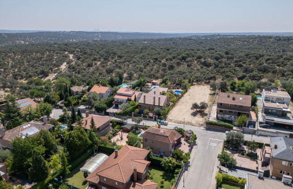 For Sale - Fincas y solares - Las Rozas de Madrid - de San Lorenzo de El Escorial