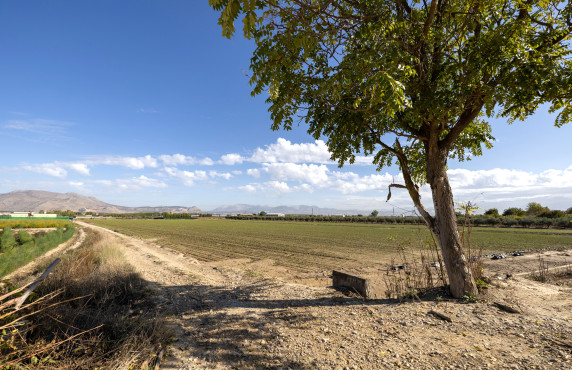 Venta - Fincas y solares - Santa Fe - Calle Benjamin Franklin