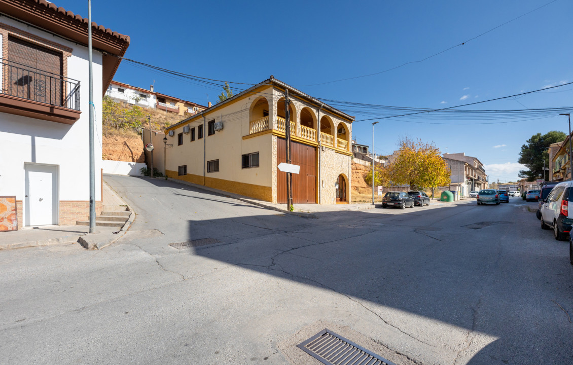 Venta - Casas o chalets - Iznalloz - C. Ganivet, 107