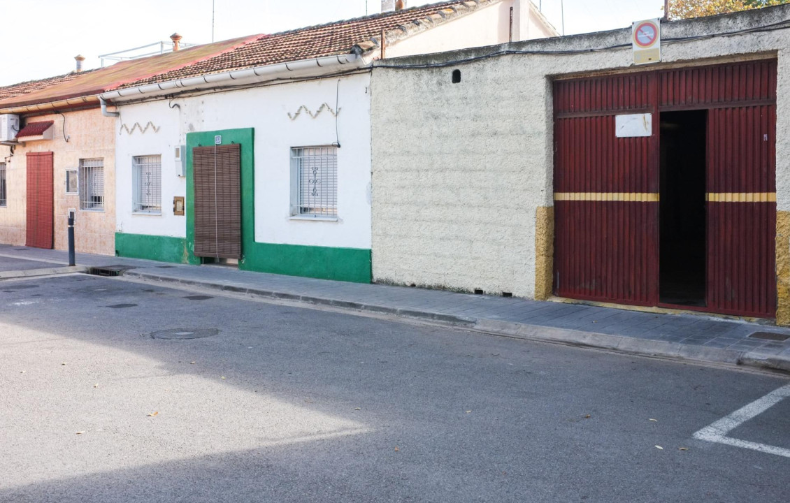 For Sale - Fincas y solares - Xirivella - MONTEVIDEO