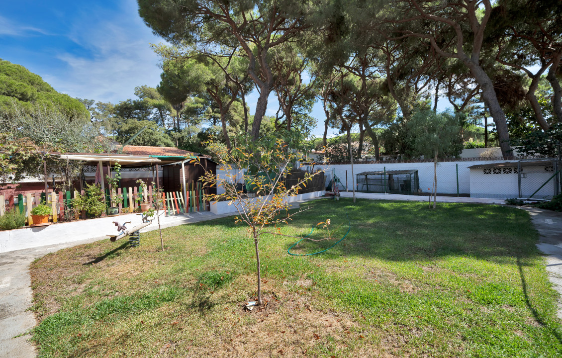 Venta - Casas o chalets - Marbella - calle coralera, urb Bosquemar, parcela 4b, El Rosa