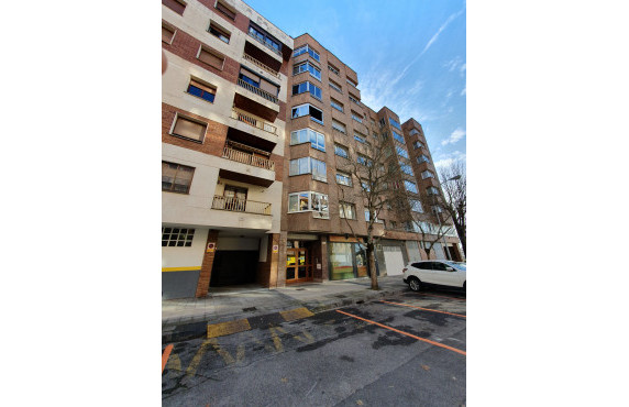 Long Rental Period - Garajes - Pamplona-Iruña - ALFONSO EL BATALLADOR, 3