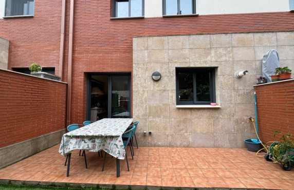 Venta - Casas o chalets - Sant Esteve Sesrovires - AGULLES DE LES