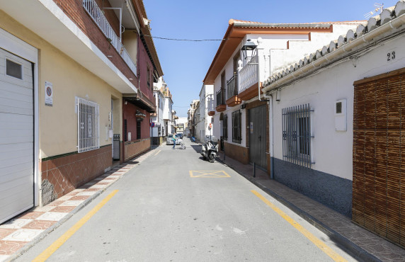 Venta - Casas o chalets - Churriana de la Vega - Cl. Sta. Bárbara, 23