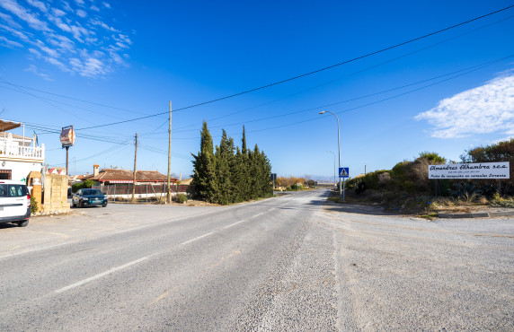 Venta - Fincas y solares - Ventas de Huelma - C. Cardenal Mendoza, 69