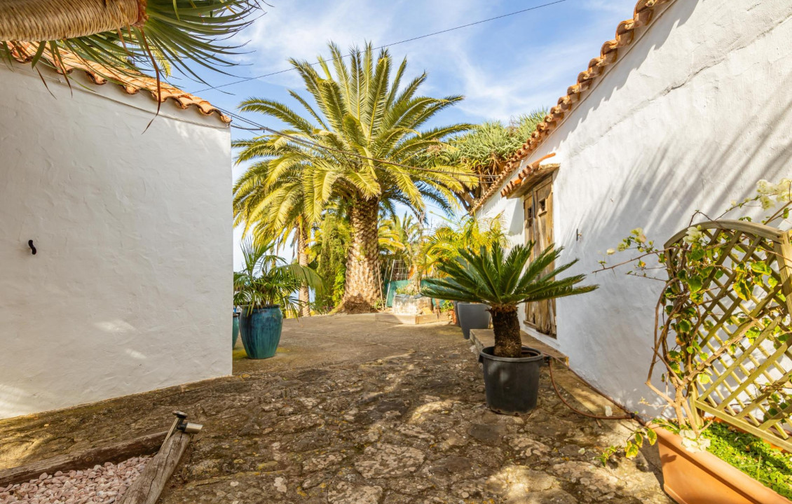 Venta - Fincas y solares - Santa María de Guía de Gran Canaria - Es:1 Pl:00 Pt:01 Polígono 9 Parcela 636 HOYA PEDR