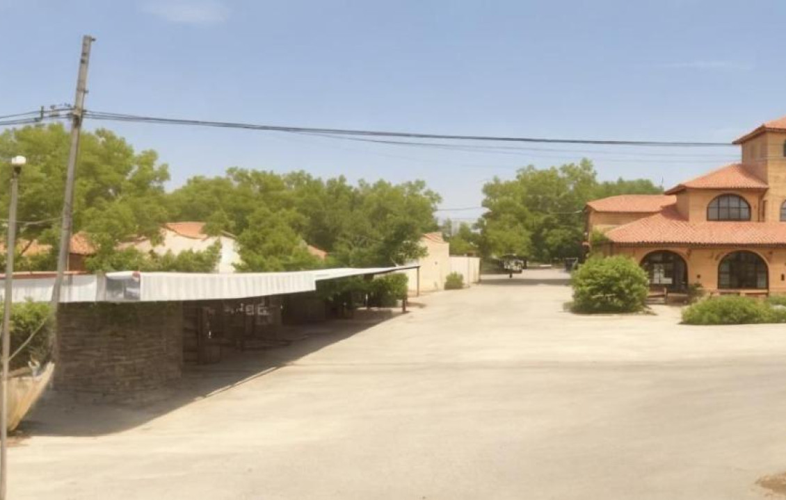 Venta - Fincas y solares - Albacete - Calle Carretera de Valencia