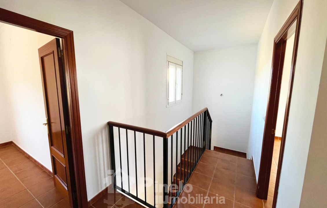 Venta - Casas o chalets - Almadén de la Plata - Urbanización Villas La Bordalla