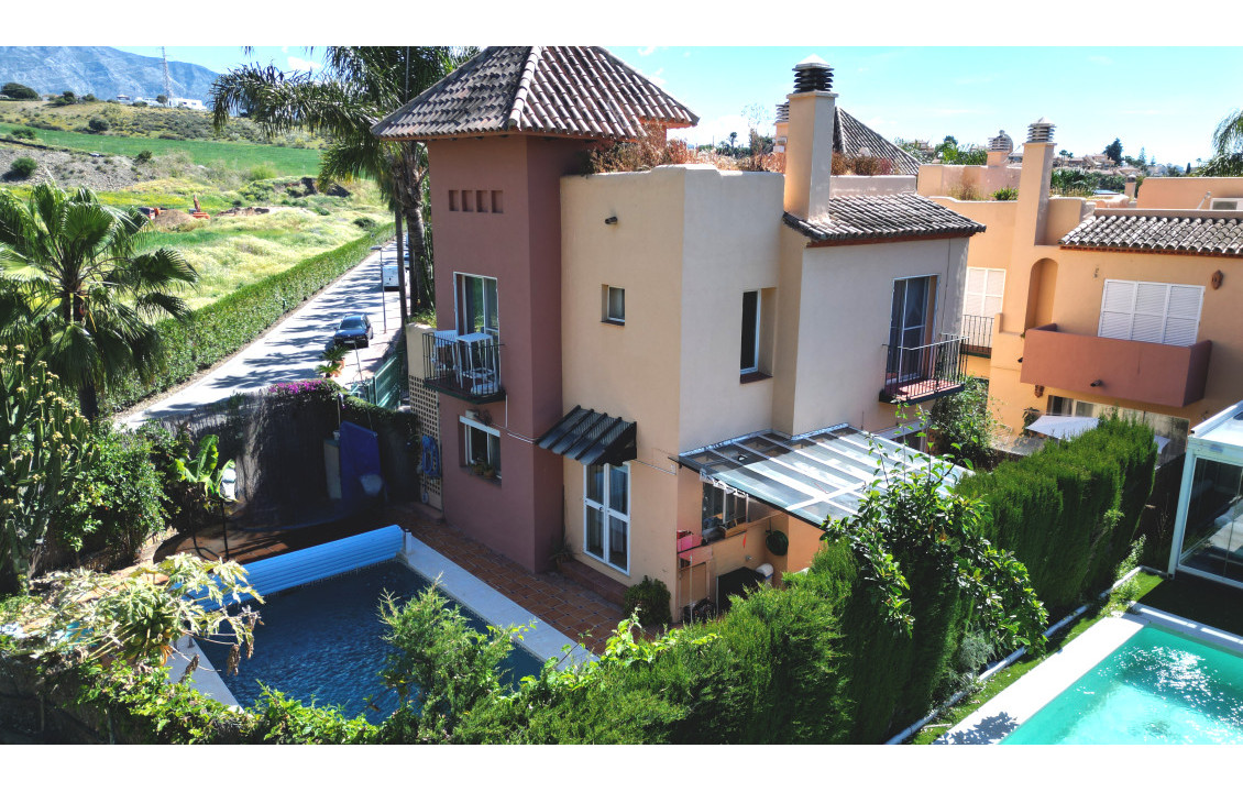 For Sale - Casas o chalets - Marbella - Calle Río Volga