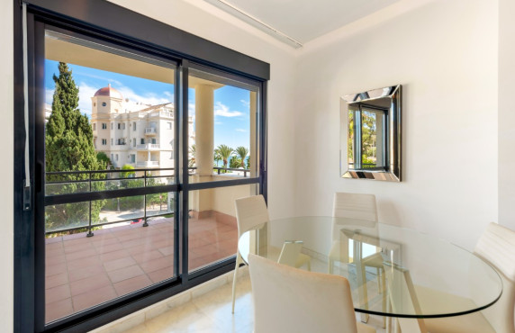 For Sale - Pisos - Estepona - Avenida del Pirata