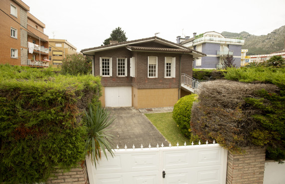 Venta - Casas o chalets - Castro-Urdiales - Barrio Oriñon, 48