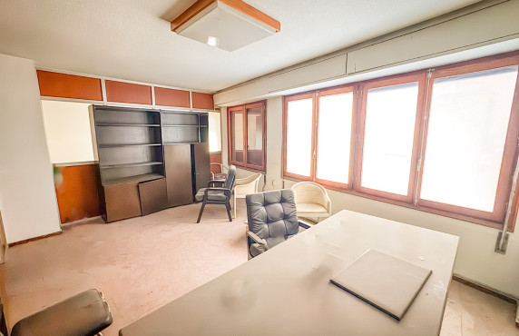 Long Rental Period - Office - Elche