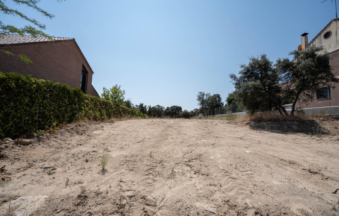 For Sale - Fincas y solares - Las Rozas de Madrid - de San Lorenzo de El Escorial