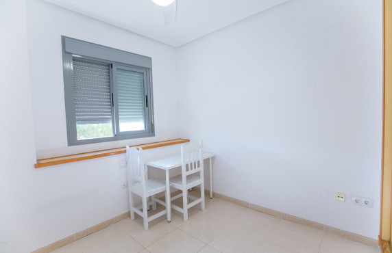 Venta - Apartamento - Arenales del sol - Zona gran via