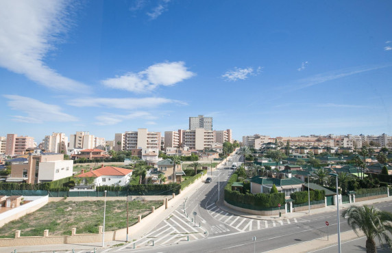 Venta - Piso - Arenales del sol - Zona gran via