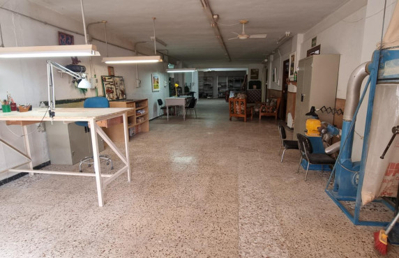 For Sale - Commercial Unit - Elche - Asilo - Pisos Azules