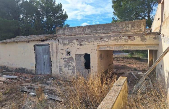 For Sale - Country land - Villena - Paseo chapí