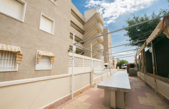 Venta - Apartamento - Arenales del sol - Segunda linea playa