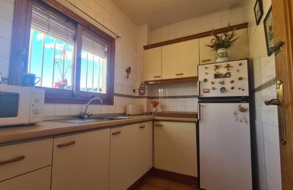 Venta - Bungalow - Arenales del sol - Avenida costa blanca