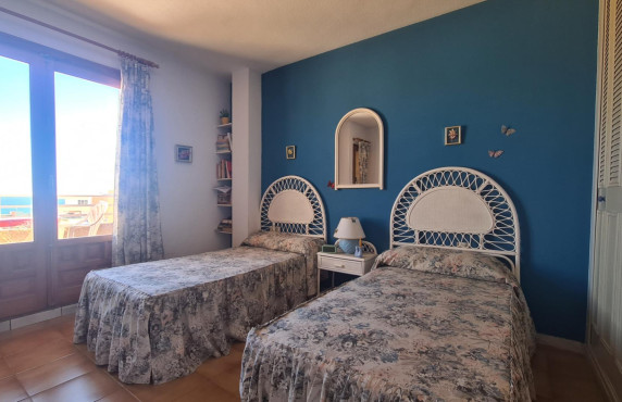 Venta - Bungalow - Arenales del sol - Avenida costa blanca