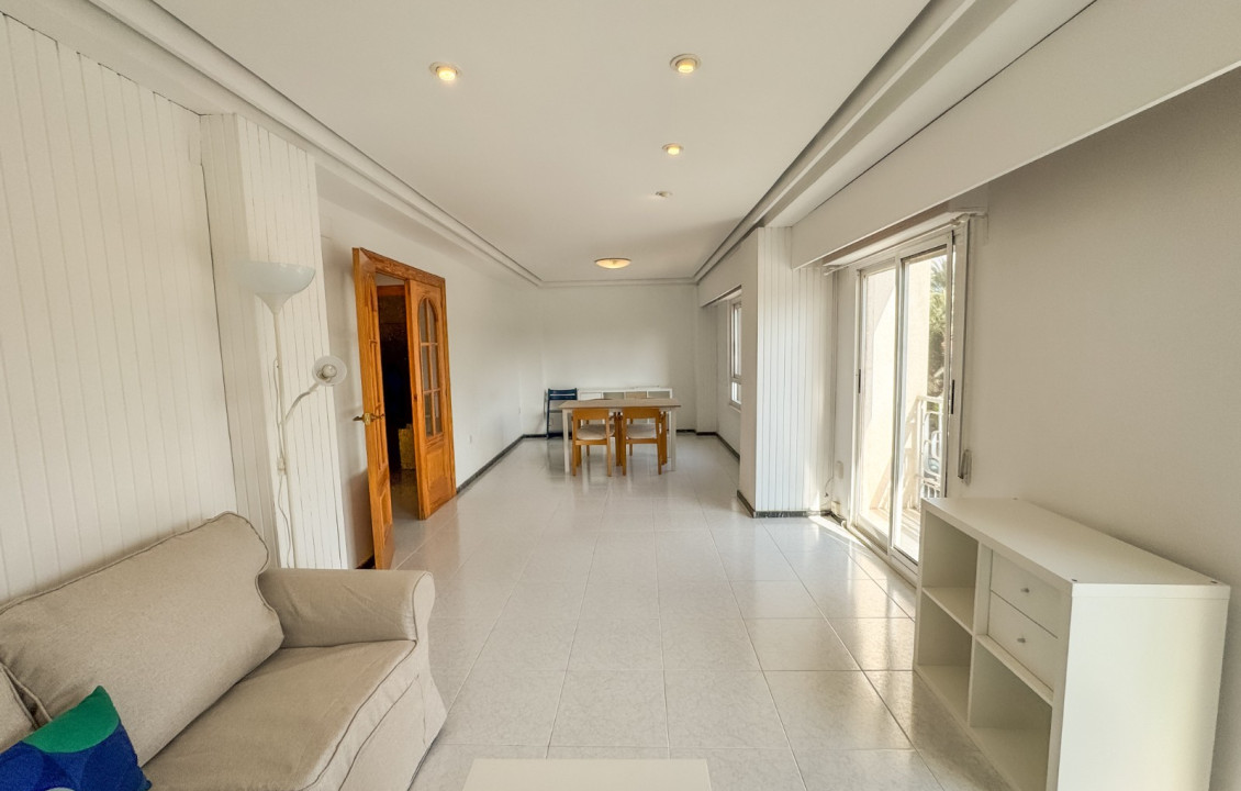 Alquiler Larga Estancia - Piso - Elche