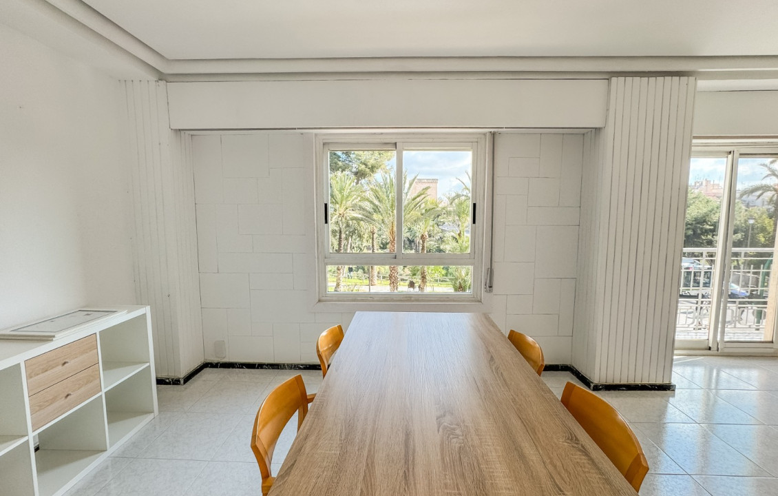 Alquiler Larga Estancia - Piso - Elche