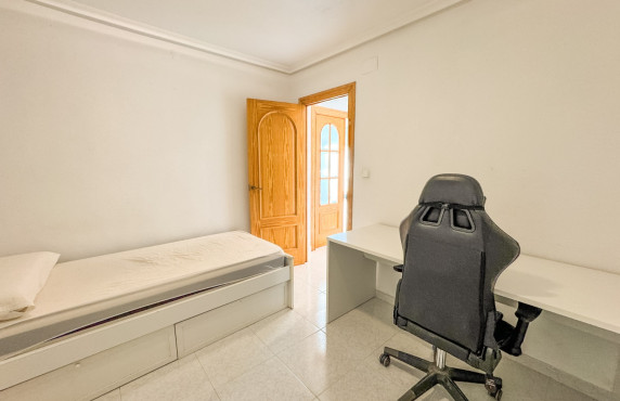 Alquiler Larga Estancia - Piso - Elche