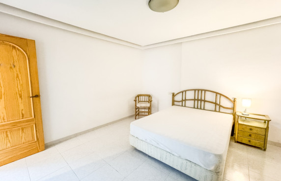 Alquiler Larga Estancia - Piso - Elche