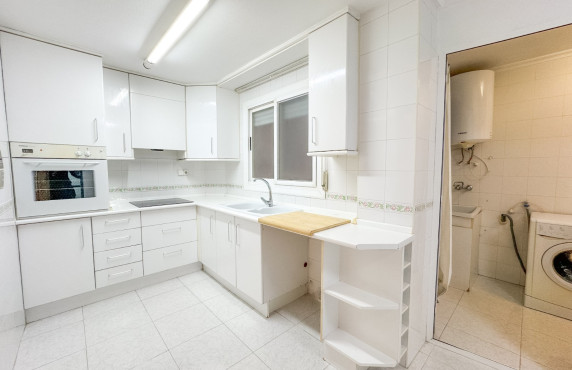 Alquiler Larga Estancia - Piso - Elche