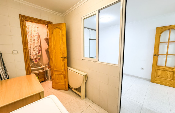 Alquiler Larga Estancia - Piso - Elche
