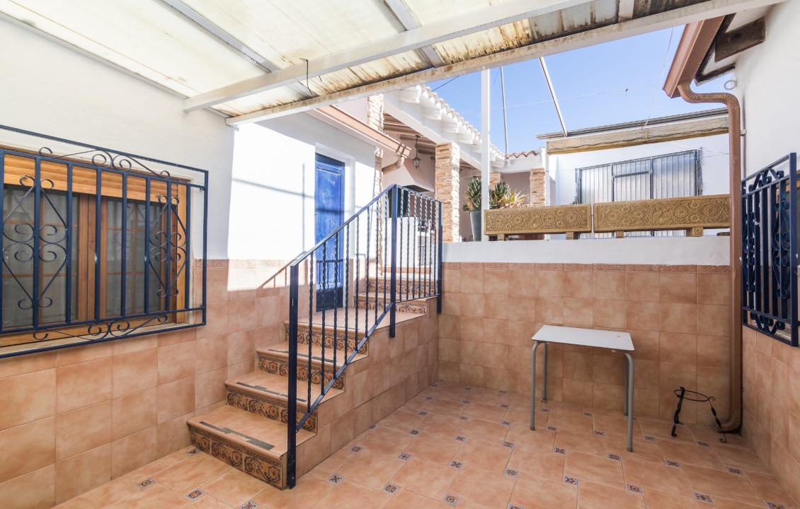 For Sale - villa - Algueña - CENTRO URBANO ALGUEÑA ESPAÑA