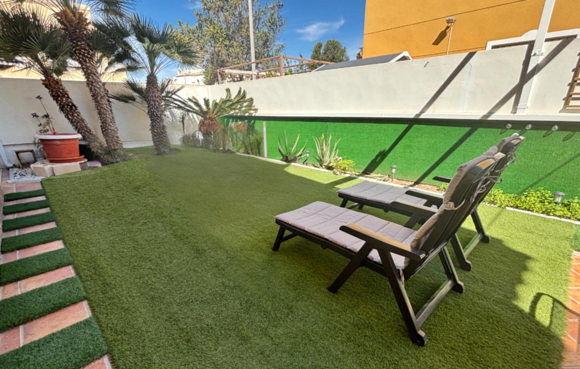 For Sale - Terraced house - Pilar de la Horadada - La Torre de la Horadada