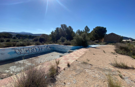 For Sale - Country house - Elda - Las Trescientas - San Francisco