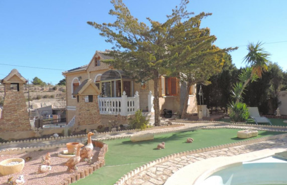 For Sale - villa - Crevillent - PTD.SAN ANTONIO