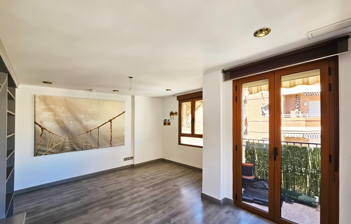 For Sale - Flat - El altet - Centro