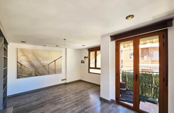 For Sale - Flat - El altet - Centro