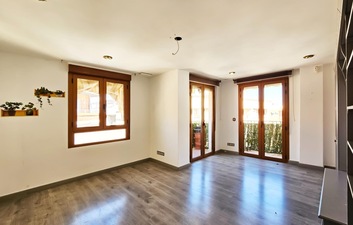 For Sale - Flat - El altet - Centro