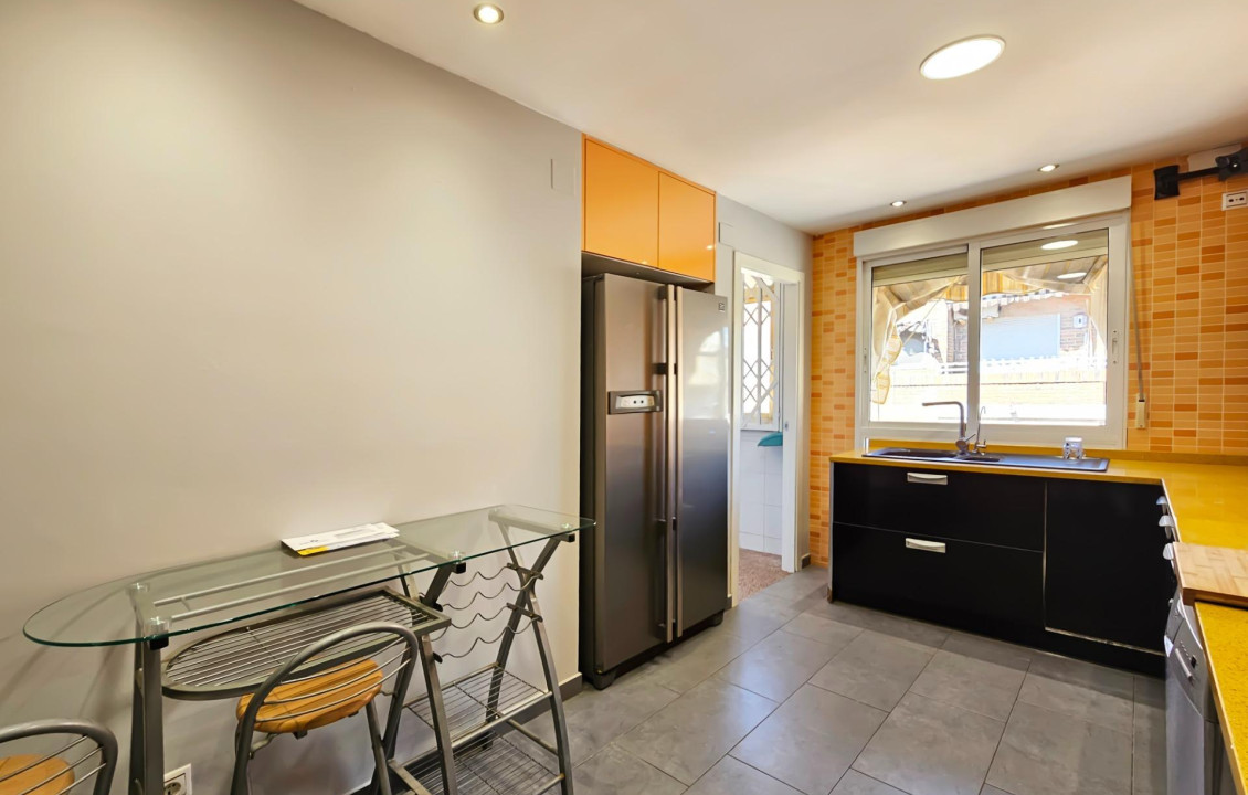 For Sale - Flat - El altet - Centro