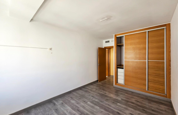 For Sale - Flat - El altet - Centro