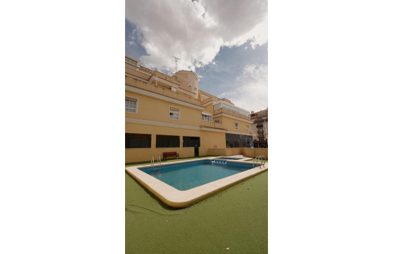 Venta - Bungalow - Elche - Campo de futbol