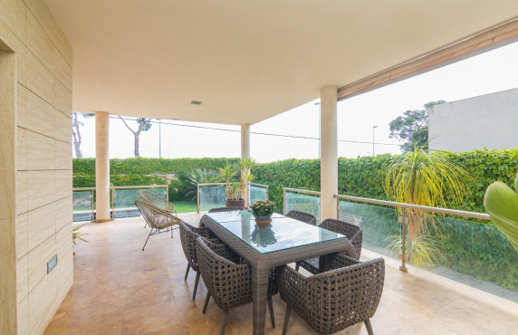 For Sale - villa - Torrellano - Centro
