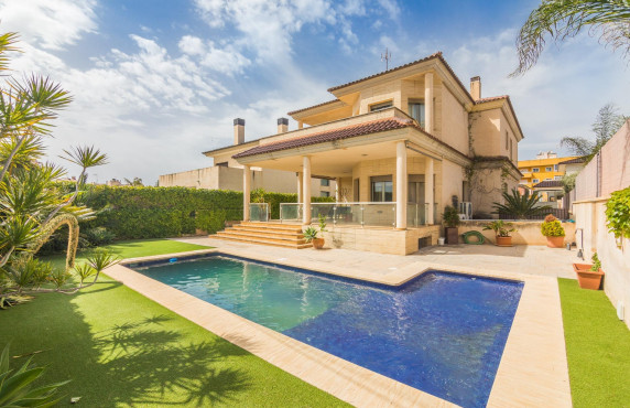For Sale - villa - Torrellano - Centro