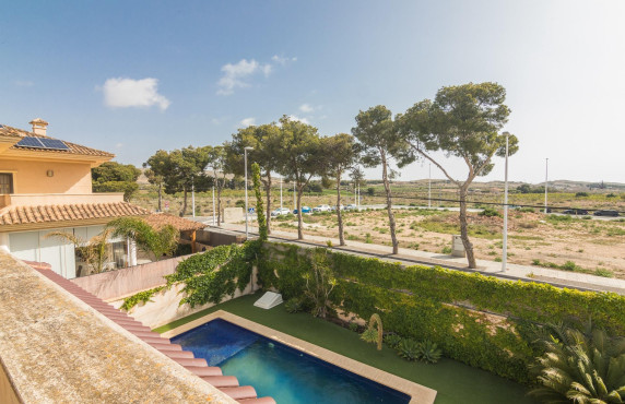 For Sale - villa - Torrellano - Centro